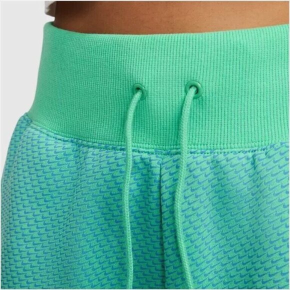 🌸 NWT Nike Women's Sportswear Phoenix Fleece High Rise Shorts (SIZE S) - Picture 4 of 9